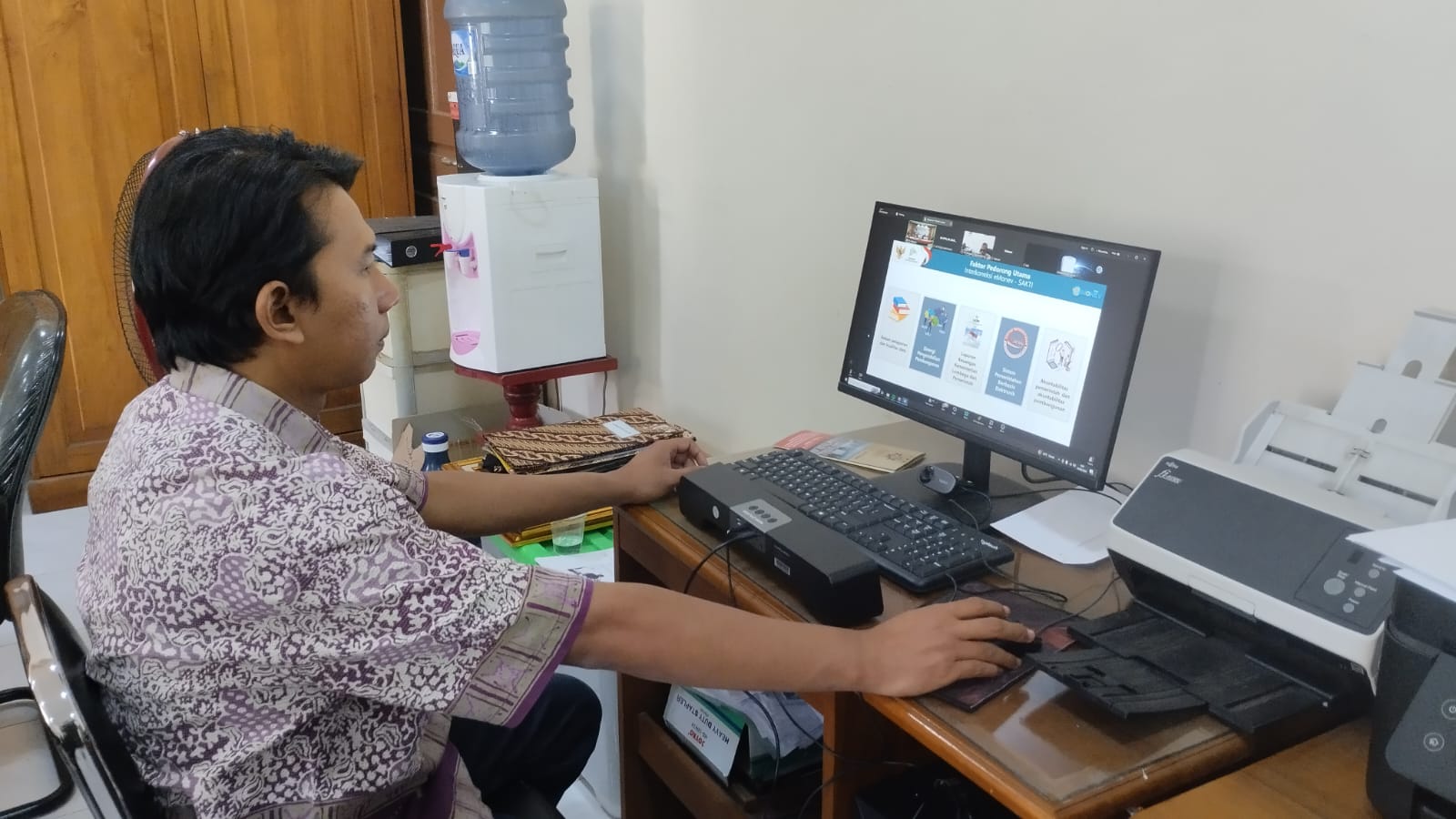 Foto Sosialisasi Monev Bappenas 1